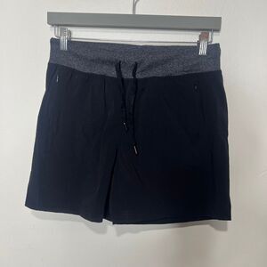 Te Verde Black Shorts Gray Elastic Waistband Sz L Nylon/Spandex